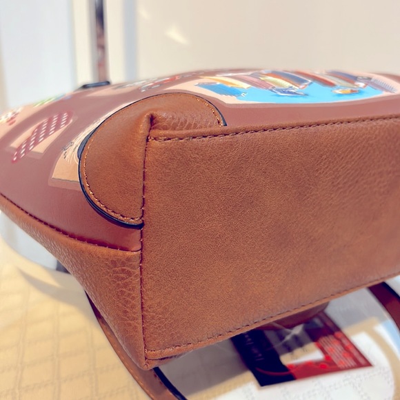 NWT BettyBoop Map Shoulder Bag with Lipstick Mirror & Bicycle/Eiffel Tower Chain - Picture 9 of 11